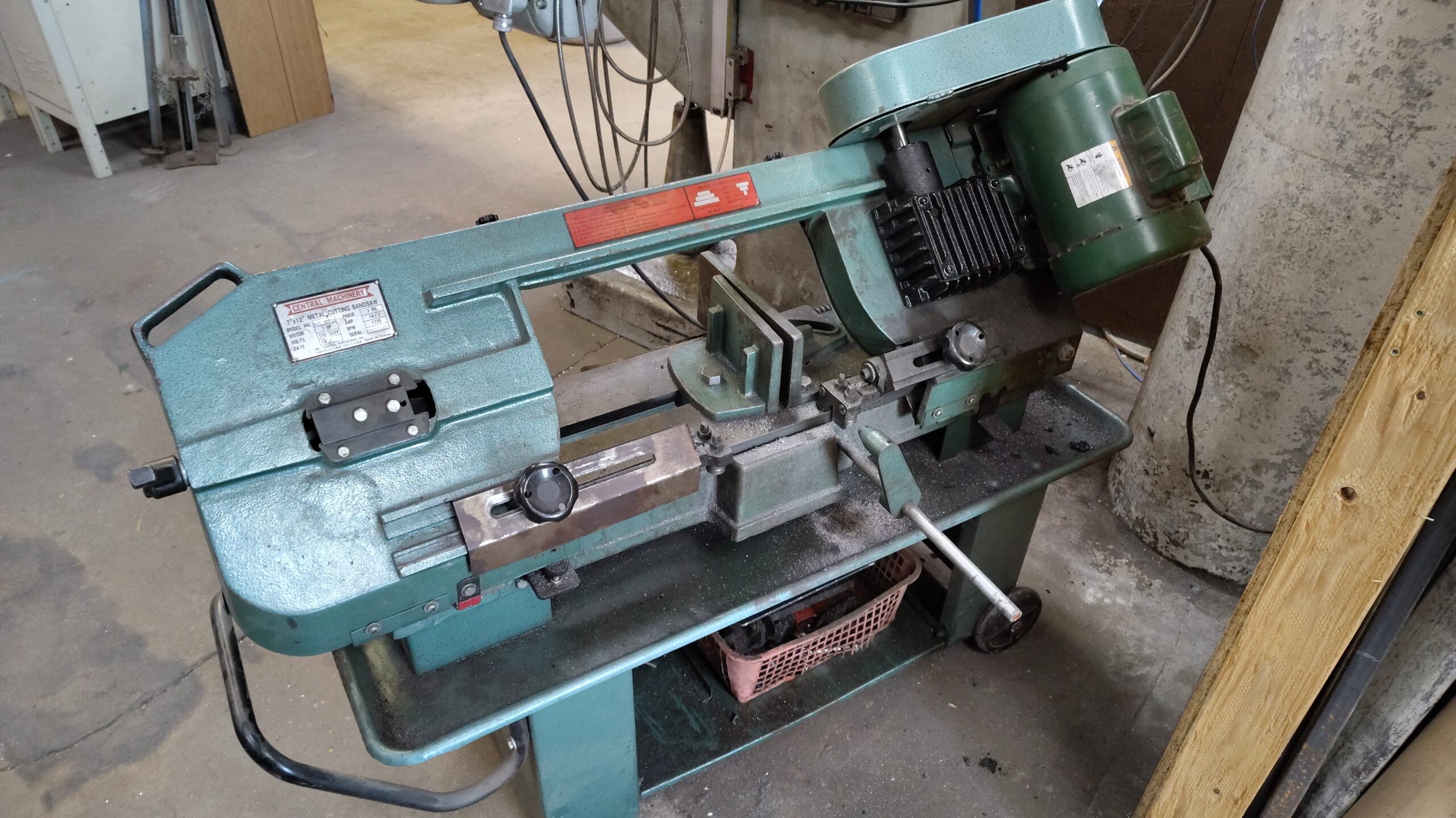 Horizontal Bandsaw – Metal Cutting – 7″ x 12″